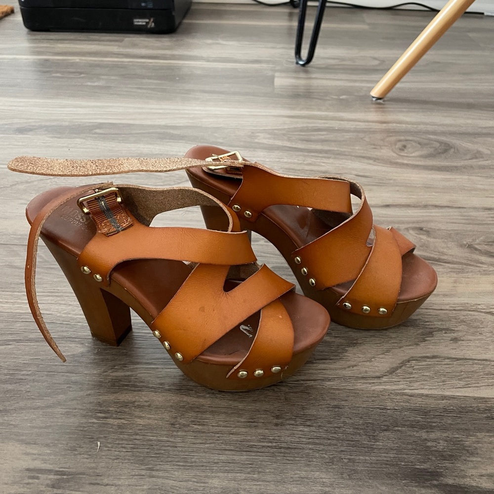 Size 6 heels